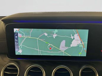 Mercedes-Benz E Class 2.0 E300de 13.5kWh AMG Line (Premium) Estate 5dr Diesel Plug-in 