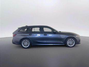 BMW 3 Series 2.0 330e 12kWh SE Pro Touring 5dr Petrol Plug-in Hybrid Auto Eur