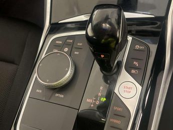 BMW 3 Series 2.0 330e 12kWh SE Pro Touring 5dr Petrol Plug-in Hybrid Auto Eur