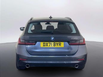 BMW 3 Series 2.0 330e 12kWh SE Pro Touring 5dr Petrol Plug-in Hybrid Auto Eur