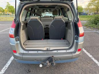 Renault Grand Scenic 2.0 VVT Privilege MPV 5dr Petrol Automatic (205 g/km, 136 bhp)