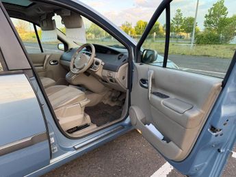 Renault Grand Scenic 2.0 VVT Privilege MPV 5dr Petrol Automatic (205 g/km, 136 bhp)