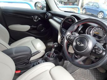 MINI Hatch 2.0 Cooper S Auto Euro 6 (s/s) 5dr