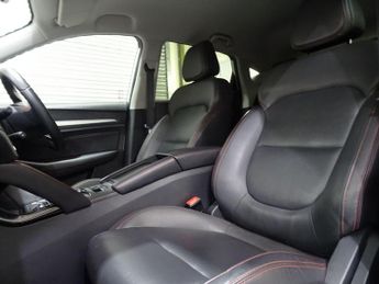 MG MG ZS 51.1kWh Trophy Connect Auto 5dr