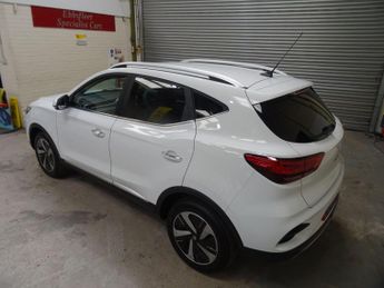 MG MG ZS 51.1kWh Trophy Connect Auto 5dr