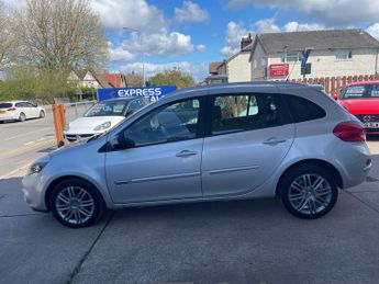 Renault Clio 1.6 VVT Dynamique TomTom Sport Tourer Auto Euro 5 5dr