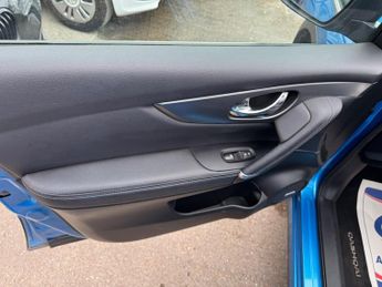 Nissan Qashqai 1.2 DIG-T Tekna XTRON Euro 6 (s/s) 5dr