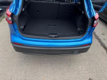 Nissan Qashqai 1.2 DIG-T Tekna XTRON Euro 6 (s/s) 5dr