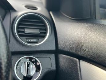 Mercedes-Benz C Class 3.5 C350 V6 BlueEfficiency AMG Sport G-Tronic+ Euro 5 (s/s) 2dr