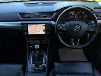 Skoda Superb 2.0 TDI SE L Executive 4WD Euro 6 (s/s) 5dr