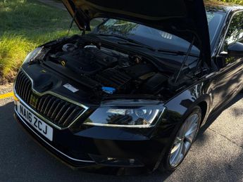 Skoda Superb 2.0 TDI SE L Executive 4WD Euro 6 (s/s) 5dr