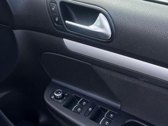 Volkswagen Golf 2.0 TDI Sportline DSG Euro 4 5dr