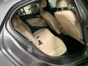 Mercedes-Benz GLA 1.6 GLA200 SE (Executive) 7G-DCT Euro 6 (s/s) 5dr