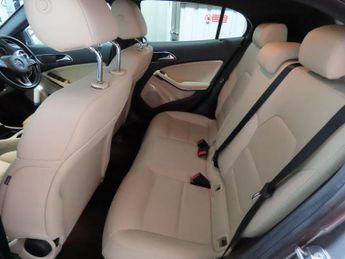 Mercedes-Benz GLA 1.6 GLA200 SE (Executive) 7G-DCT Euro 6 (s/s) 5dr