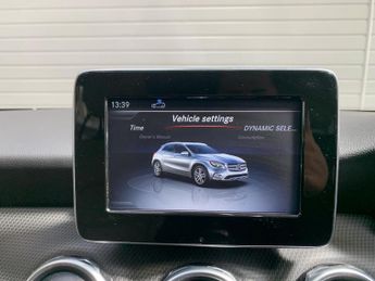 Mercedes-Benz GLA 1.6 GLA200 SE (Executive) 7G-DCT Euro 6 (s/s) 5dr