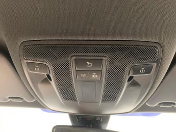 Mercedes-Benz GLA 1.6 GLA200 SE (Executive) 7G-DCT Euro 6 (s/s) 5dr