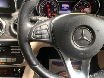 Mercedes-Benz GLA 1.6 GLA200 SE (Executive) 7G-DCT Euro 6 (s/s) 5dr