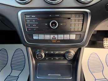 Mercedes-Benz CLA 2.1 CLA200d AMG Line Coupe 7G-DCT Euro 6 (s/s) 4dr