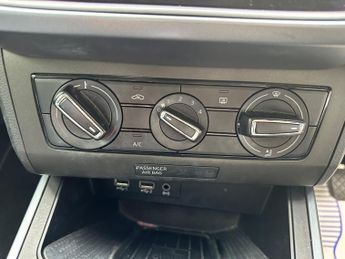 SEAT Arona 1.0 TSI SE Technology DSG Euro 6 (s/s) 5dr