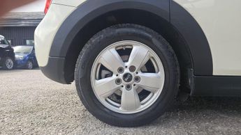 MINI Hatch 1.5 Cooper Auto Euro 6 (s/s) 5dr