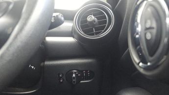 MINI Hatch 1.5 Cooper Auto Euro 6 (s/s) 5dr