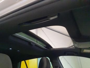 Volkswagen Golf 1.4 TSI BlueMotion Tech ACT R-Line Edition DSG Euro 6 (s/s) 5dr