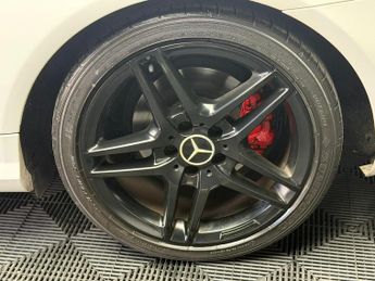 Mercedes-Benz E Class 2.1 E250 CDI AMG Sport G-Tronic+ Euro 5 (s/s) 2dr