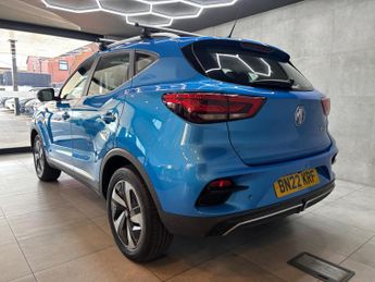 MG MG ZS 51.1kWh Trophy Auto 5dr