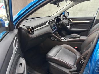 MG MG ZS 51.1kWh Trophy Auto 5dr