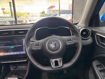 MG MG ZS 51.1kWh Trophy Auto 5dr