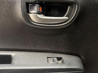 Toyota Yaris 1.5 VVT-h Trend CVT Euro 5 5dr