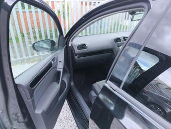 Volkswagen Golf 1.6 TDI Match DSG Euro 5 5dr