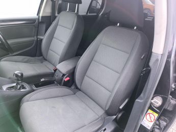 Volkswagen Golf 1.6 TDI Match DSG Euro 5 5dr