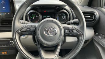 Toyota Yaris 1.5 VVT-h Excel E-CVT Euro 6 (s/s) 5dr