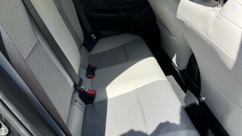 Toyota Yaris 1.5 VVT-h Excel E-CVT Euro 6 (s/s) 5dr