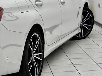 BMW 3 Series 2.0 330e 12kWh M Sport Touring Auto Euro 6 (s/s) 5dr