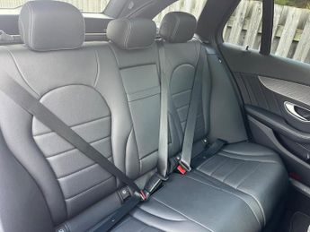 Mercedes-Benz C Class 2.1 C220d AMG Line (Premium Plus) G-Tronic+ Euro 6 (s/s) 5dr