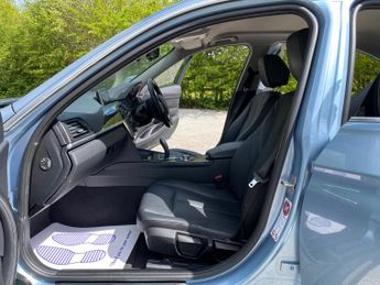 BMW 3 Series 2.0 320i Luxury Auto Euro 5 (s/s) 4dr