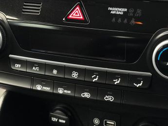 Hyundai TUCSON 1.6 CRDi SE Nav DCT Euro 6 (s/s) 5dr