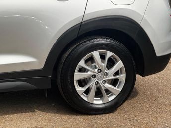 Hyundai TUCSON 1.6 CRDi SE Nav DCT Euro 6 (s/s) 5dr