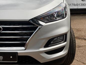 Hyundai TUCSON 1.6 CRDi SE Nav DCT Euro 6 (s/s) 5dr