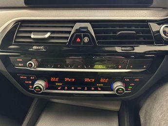 BMW 5 Series 2.0 520d MHT M Sport Touring 5dr Diesel Hybrid Auto Euro 6 (s/s)