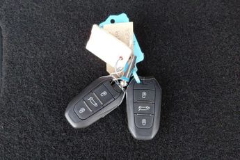Peugeot 3008 1.2 GT SUV 5dr Petrol Hybrid e-DSC6 Euro 6 (s/s) (145 ps)