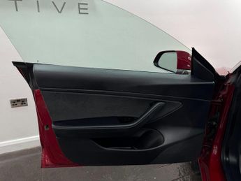 Tesla Model 3 (Dual Motor) Long Range Auto 4WDE 4dr