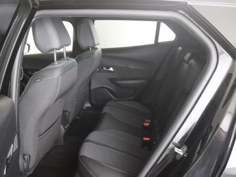 Peugeot E-2008 50kWh Allure Premium + Auto 5dr (7kW Charger)