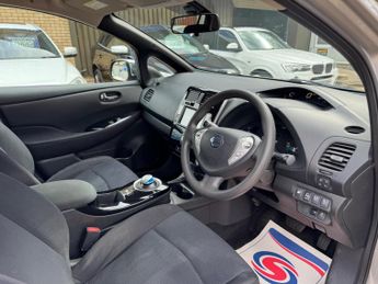 Nissan Leaf 24kWh Acenta Auto 5dr