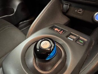 Nissan Leaf 40kWh Acenta Auto 5dr