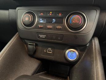 Nissan Leaf 40kWh Acenta Auto 5dr