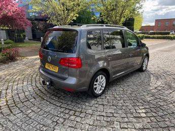 Volkswagen Touran 1.6 TDI BlueMotion Tech SE DSG Euro 5 (s/s) 5dr