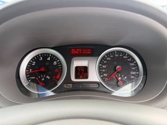 Renault Clio 1.6 VVT Initiale TomTom Auto Euro 4 5dr